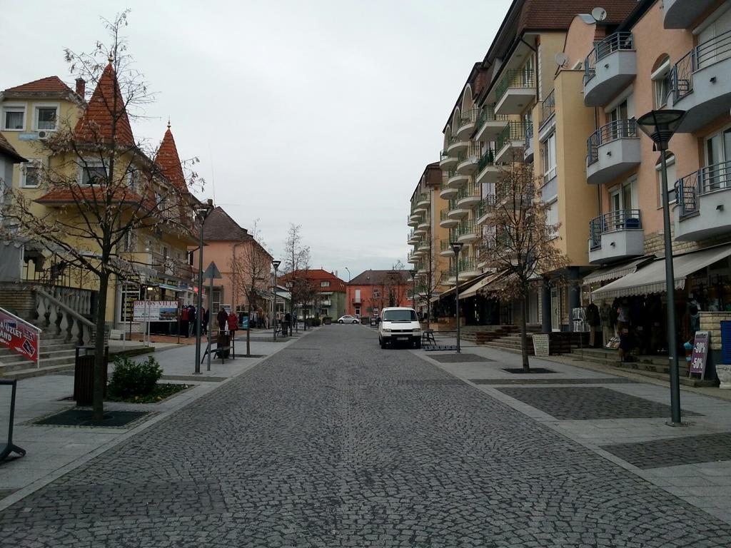 Pedestrian Street Apartment Heviz Exterior photo