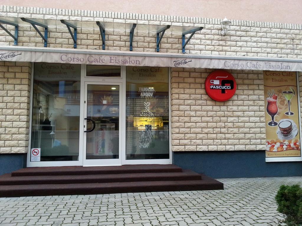 Pedestrian Street Apartment Heviz Exterior photo
